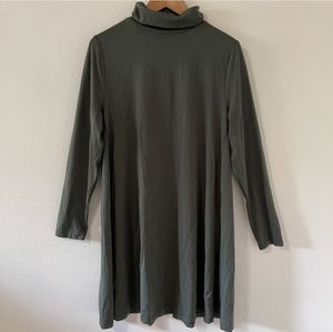 FINAL PRICE Loft green dress